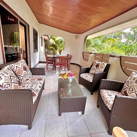 88 Days Self Catering Holidays & Accomodation Baie Lazare  Extérieur photo